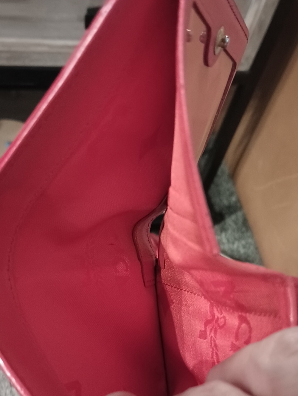 MCM Red Compact Wallet - Picture 9 of 9